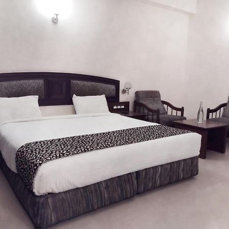 Hotel Elite Palazzo Коччи Экстерьер фото